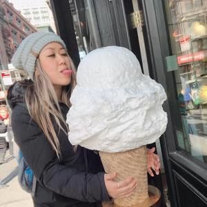 Meet your Posher, Maggie